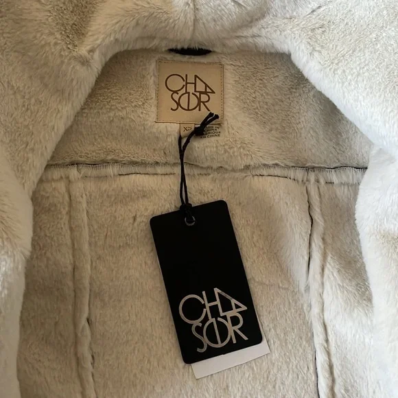 Chaser Faux Fur Lined Suede Open
Front Jacket XS NEW NWT - Picture 5 of 7
